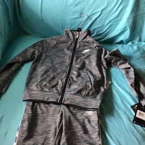 Nike sweatsuit